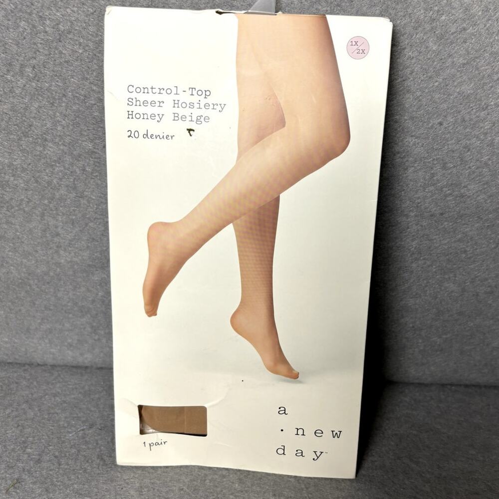 A New Day Control-Top Sheer Hosiery Plus Size Pantyhose Honey Beige NEW 1X 2X